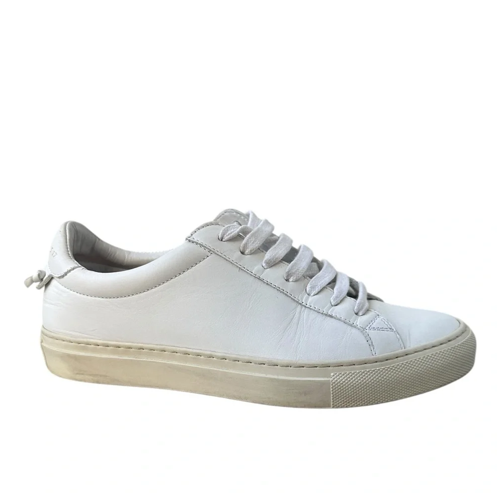 Givenchy  White Leather Low Top Sneakers EU 36 / US 6 - Women. - Picture 5 of 16